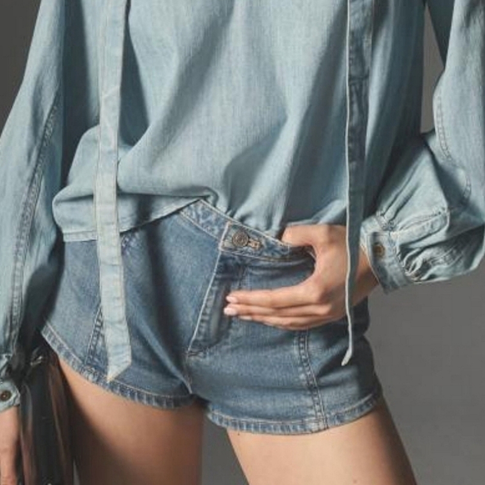 NWT Anthropologie Pilcro Low Rise Denim Micro Jean Shorts Cheeky Hot Pants 31
